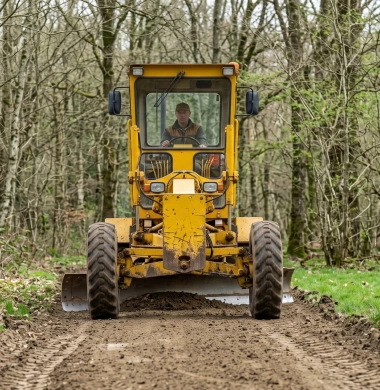 Terrassement et nivellement de terrain au GPS et laser à Orléans